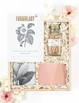 Blush-Pink-Spa-Pampering-Gift-Box-mask_1500x